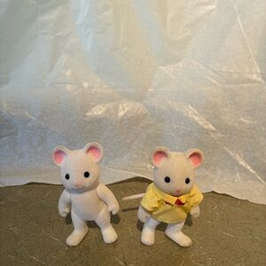Lot of 2 Adorable Mouse Figurines Flocked**FLAWS